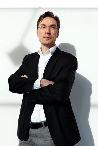 Portrait von Ossi Naukkarinen
