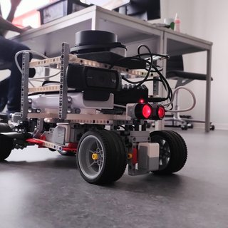 an autonomous vehicle / Jan Oliver Ringert