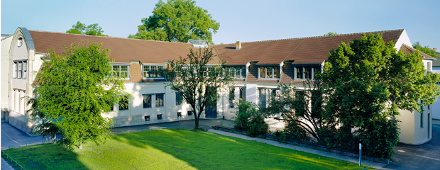 van-de-Velde-Werkstatt: Fakultätsgebäude in der Geschwister-Scholl-Straße 8.