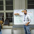 Foto von der Veranstaltung Lange Nacht der Wissenschaften Weimar 2019. Versuchs Erklärung.