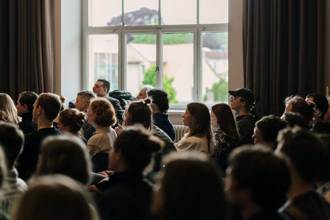 Antrittsvorlesung mit Prof. Jane Bennett im Oberlichtsaal der Bauhaus-Universität Weimar am 24. Mai 2023 (Foto: Bauhaus-Universität Weimar/ Dominique Wollniok)
