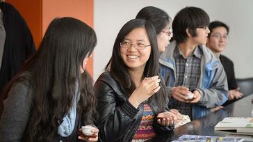 Internationale Studierende im Gespräch