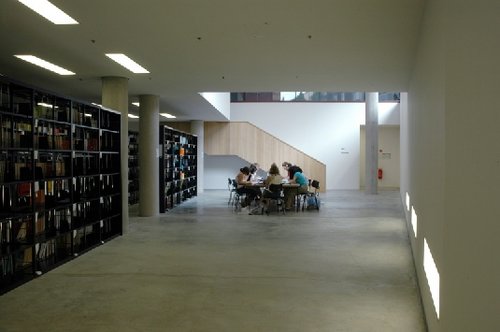 Die Universitätsbibliothek der Bauhaus-Universität Weimar (Bauhaus-Universität Weimar, Foto: Nathalie Mohadjer)