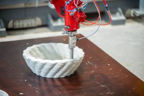 Vom Entwurf, über das Material bis hin zum Bauprozess - Innovative 3D-Druckverfahren eröffnen völlig neue Möglichkeiten für Architektur und Bauwesen. Bauhaus-Universität Weimar, Foto: Thomas Müller Vom Entwurf, über das Material bis hin zum Bauprozess - Innovative 3D-Druckverfahren eröffnen völlig neue Möglichkeiten für Architektur und Bauwesen. Bauhaus-Universität Weimar, Foto: Thomas Müller
