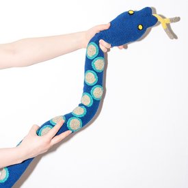 sssnake - a remote multiplayer toy for children 
