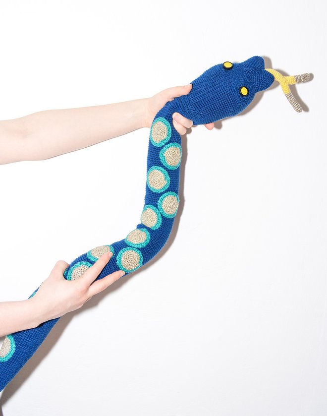 sssnake - a remote multiplayer toy for children