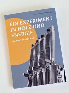 Ihre Erfahrungen dokumentierten die Beteiligten Studierenden und Lehrenden in einer Buchpublikation, welche am 19. Januar 2026 erhältlich ist. Bauhaus-Universität Weimar, Foto: Lia Benetas