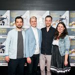 Roman Twork (Redaktionsleiter, MDR) mit den Alumni und Serienmachern Mirko Mushoff und Jano Kaltenbach sowie Helga Löbel (Produzentin, UFA Serial Drama) (v.l.n.r.) bei der Premiere im Audimax. Foto: MDR/Hagen Wolf
