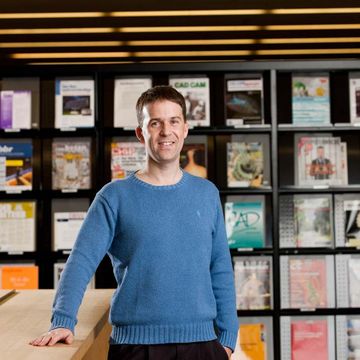 Prof. Timon Rabczuk, Professur Computational Mechanics, wurde mit dem ERC Grant ausgezeichnet. Foto: Jens Hauspurg