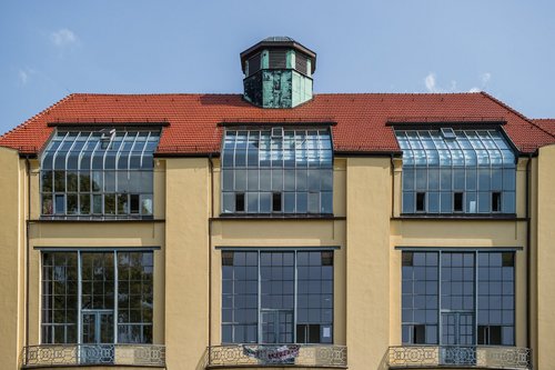 Am Mittwoch, 2. Mai 2018 um 17 Uhr, sind alle Studierenden der Bauhaus-Universität zu einem Austausch mit der Hochschulleitung eingeladen.