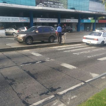 Im Rahmen der zweitägigen Fachtagung zur »Verkehrssicherheit von Straßen« debattieren rund 200 Wissenschaftler und Vertreter der Bauwirtschaft im Audimax der Bauhaus-Universität Weimar über Probleme und Lösungsansätze der Verkehrssicherheit. (Foto: Christopher Hainsch)