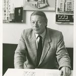 Prof. Stahr am Lehrstuhl 1980 (© Archiv der Moderne)