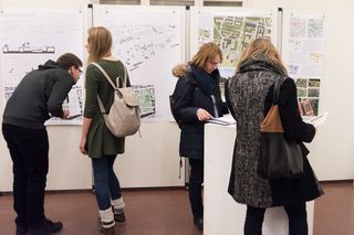 Impressionen von der Ausstellung (Foto: Tobias Adam)