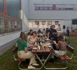 Cc: Celina Berghaus Partylocation im Innenhof