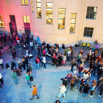 Eröffnungsfest. Foto: Candy Welz