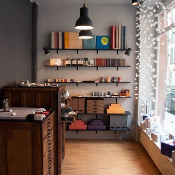 Christiane Schlütter und Tina Engelmann erfüllten sich ihren Traum vom eigenen Papier-Geschäft mit der »Artographie Werkstatt«. (Bilder: Artographie Werkstatt)