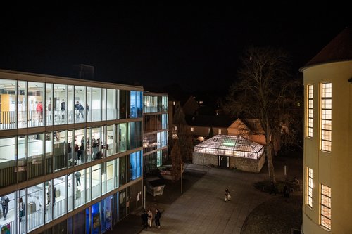 The Main Building and the Cubes at the Bauhaus-Universität Weimar also served as venue for the 2023 Architecture and Urbanism Semester Exhibition. Photo: Bauhaus-Universität Weimar/Thomas Müller