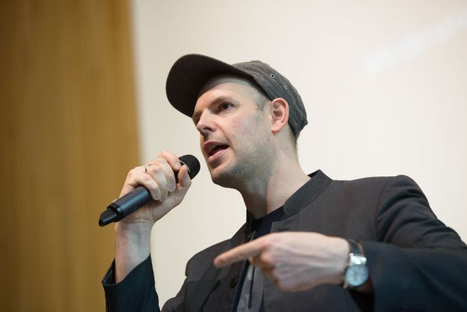 Bas Böttcher begeisterte mit seinem »SLAMposium!«