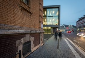 Nacht, Universitätsbibliothek, Gebäude