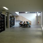 Die Universitätsbibliothek der Bauhaus-Universität Weimar (Quelle: Bauhaus-Universität Weimar, Foto: Nathalie Mohadjer)