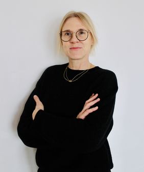 Dr. Rebekka Ladewig ist seit dem Sommersemester 2026 neue Professorin für Geschichte und Theorie der Kulturtechniken an der Fakultät Medien (Foto: Privat)
