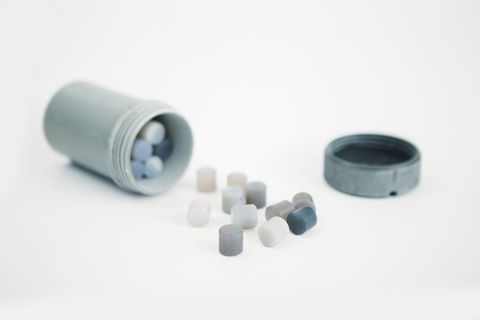 30. Jubiläum des F.A. Finger-Institut für Baustoffkunde (FIB) Am FIB werden Grundlagenforschung sowie angewandte Forschung und Entwicklung auf dem Gebiet Baustoffe, Sanierung und Recycling mit den Schwerpunkten Zement, Mörtel, Beton, Gips, Polymere und Holz durchgeführt. Bauhaus-Universität Weimar, Foto: Guido Werner