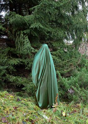 Sarah Spitzer: »Mimikry« aus »Die Entfremdung des Vertrauten«åç, 2022, Fotografie, Fine Art Print, Klassik Stiftung Weimar, Direktion Museen, Stiftung Ulla und Eberhard Jung © Sarah Spitzer