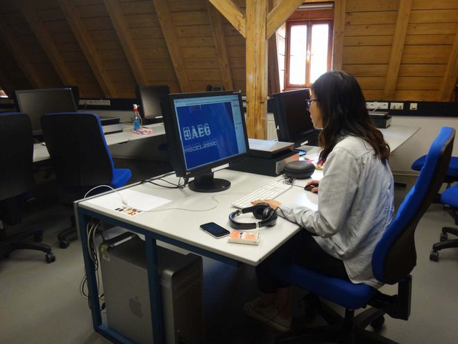 Today she edits the photos. Mainly she does colour corrections and removes small reflections.
