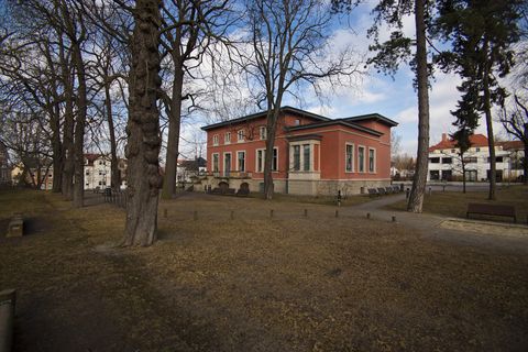 Ministerpräsidentenkonferenz hat entschieden: Ansicht auf die Weimarer Medienvilla 