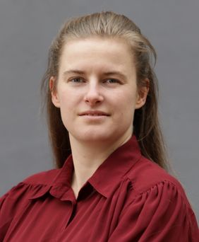 Mara Geske, Leiterin der AG Energie an der Professur Bauphysik (Foto: Lia Becher) Mara Geske, Leiterin der AG Energie an der Professur Bauphysik (Foto: Lia Becher)