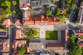 Luftansicht des Campusgeländes der Bauhaus-Universität Weimar als Teil der Bauhaus-Stätten Weimar als UNESCO-Welterbe. Foto: Bauhaus-Universität Weimar / Thomas Müller