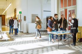 Auch das Hauptgebäude der Universität und viele weitere Orte auf dem Campus können zum »hit« 2018 besichtigt werden. (Foto: Henry Sowinski)