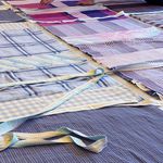 Vorsortierung der Alttextilien (Copyright: Bauhaus-Universität Weimar, Professur Bauformenlehre)