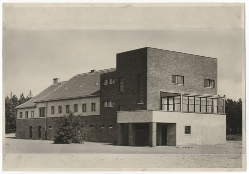 Historisches Foto des Kinderheims in Neuruppin, erbaut 1925/1926 von Otto Bartning, aus der Zeitschrift »Die Form: Zeitschrift für gestaltende Arbeit« von 1926.