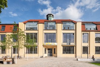 Hauptgebäude der Bauhaus-Universität Weimar