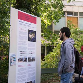 Besucher*innen der Parkhöhle können ab März 2024 auch die seismische Station der Bauhaus-Universität Weimar erleben. Foto: Thomas Müller Besucher*innen der Parkhöhle können ab März 2024 auch die seismische Station der Bauhaus-Universität Weimar erleben. Foto: Thomas Müller