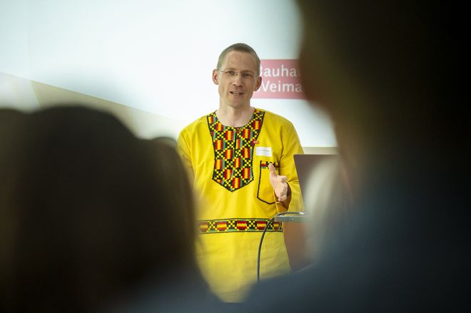 Prof. Dr. Jan Oliver Ringert, Professur »Software Engineering«