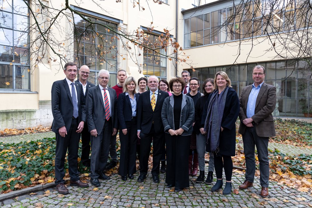 Gruppenfoto des Universitätsrats 2019