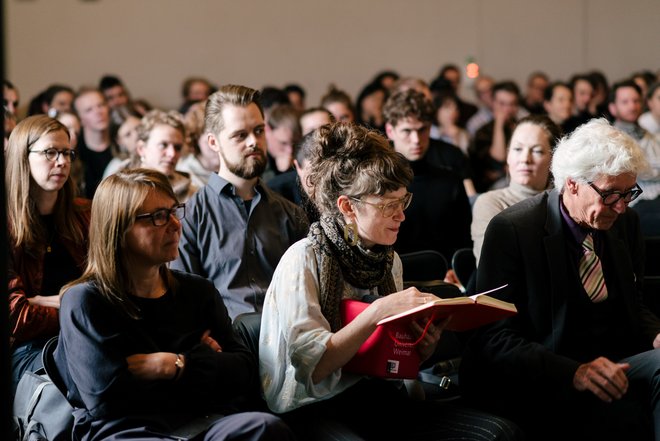 Inaugural Lecture with Prof. Jane Bennett in the Oberlichtsaal of the Bauhaus-Universität Weimar on 24 May 2023 (Photo: Bauhaus-Universität Weimar/ Dominique Wollniok)