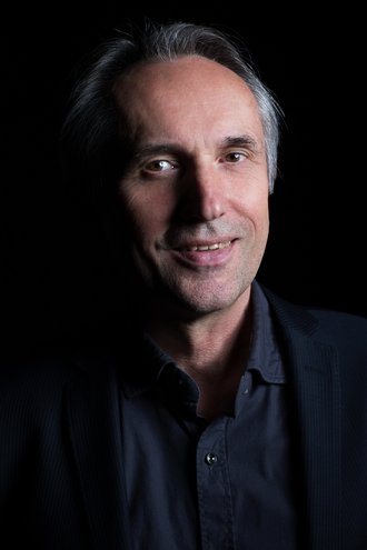 Portrait photo of Micky Remann