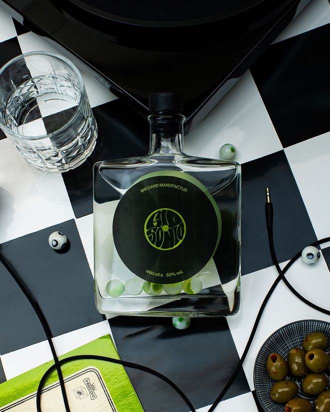 Gin Sonic Packaging