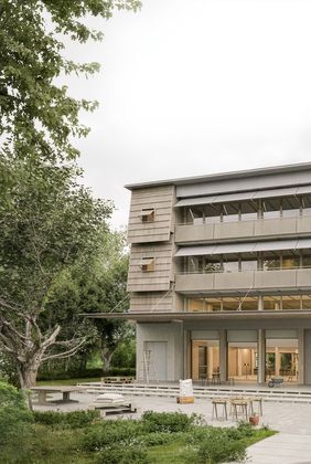 External courtyard view. Designers: Laurin Schölzel, Leonie Richter 