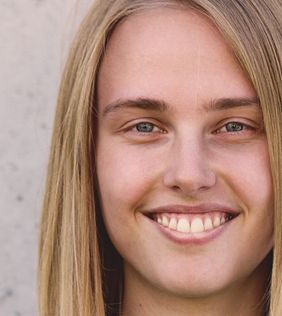 Portraitfoto von Maximiliane Hirschl