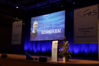 Alexander Benz ist mit dem diesjährigen »Nachwuchs-Innovationspreis Bauwerkserhaltung« geehrt worden. (Foto: Sabine Bodtländer)