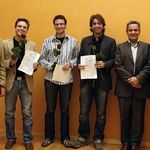 Auszeichnung der 1. Preisträger (v.l.n.r.): Rainer Molitor (1. Vorsitzender der R.E.S.A.) Frank Musiol, Thorsten Wenzel, Hendrik Schmidt, Prof. Manfred Ortner (Juryvorsitz), Prof. Wolfgang Christ (Michael Miltzow, Bildwerk Weimar)