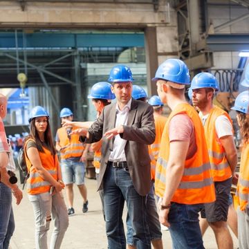 Exkursionen zu Baustellen und Unternehmen in der Region sind seit Jahren fester Bestandteil des Sommerkurses. Foto: Bauhaus Summer School, Barbara Proschak
