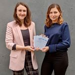Judith Krischler (l.) und Martina Mellenthin Filardo stellen ihr neues Buch vor. (Foto: Paul Debus)