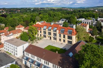Campus der Bauhaus-Universität Weimar mit Van-de-Velde Bau und Hauptgebäude (Bauhaus-Universität Weimar, Thomas Müller)