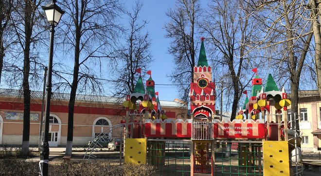Fotounterschrift: Kinderspielplatz ‚Kreml‘ in Tula, 2019. Foto: Maria Gunko