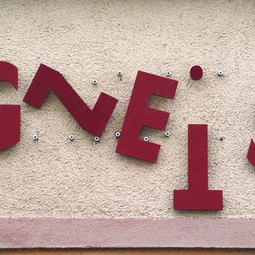 Eingang des »Projekt EINS« in der Schützengasse (Foto: Bauhaus-Universität Weimar, Rebecca Zachau)